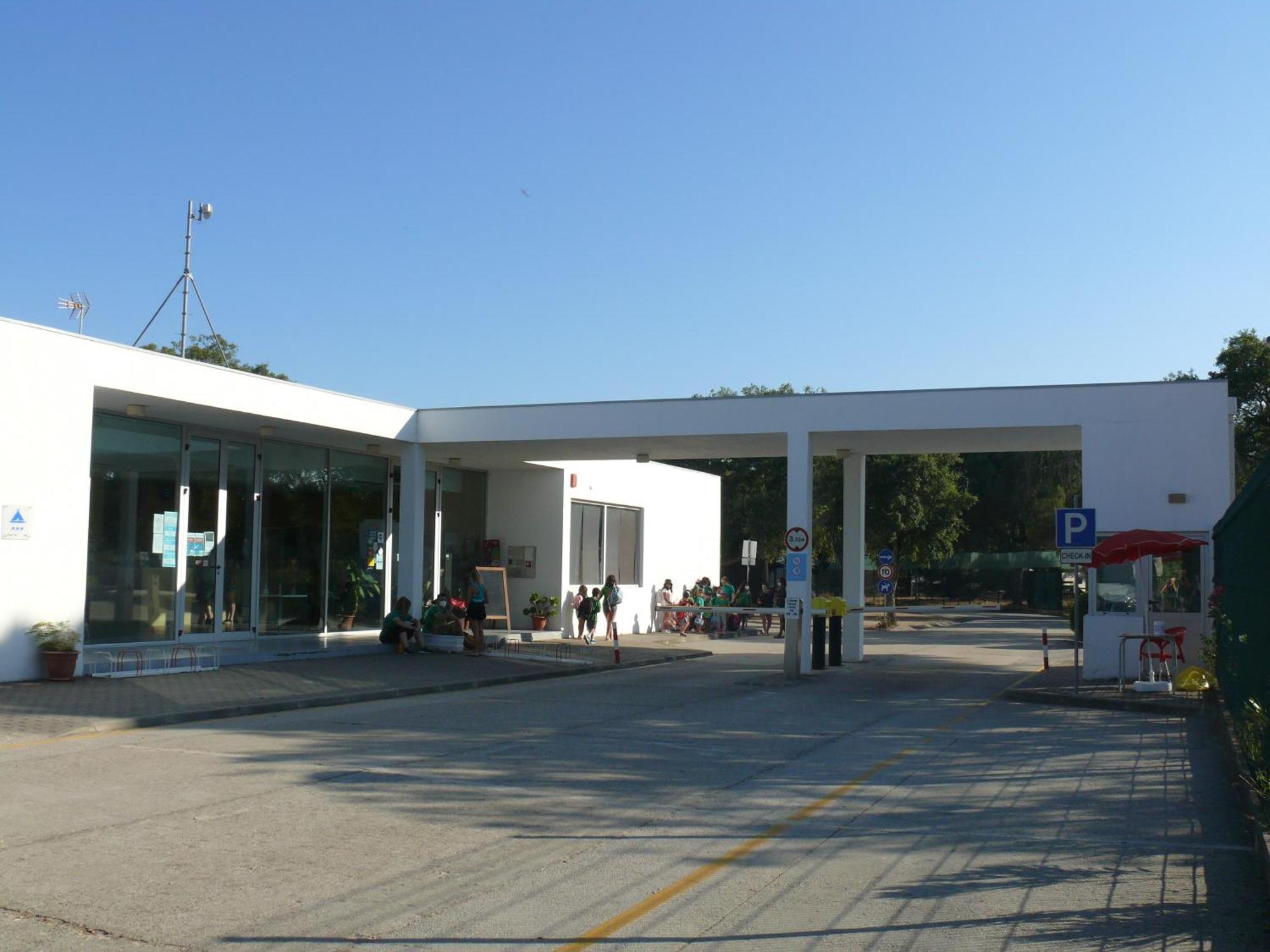 Parque De Campismo Orbitur Montargil Hotel Exterior foto